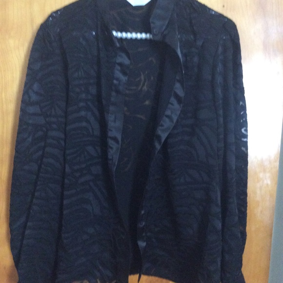 Sweater - Picture 1 of 8